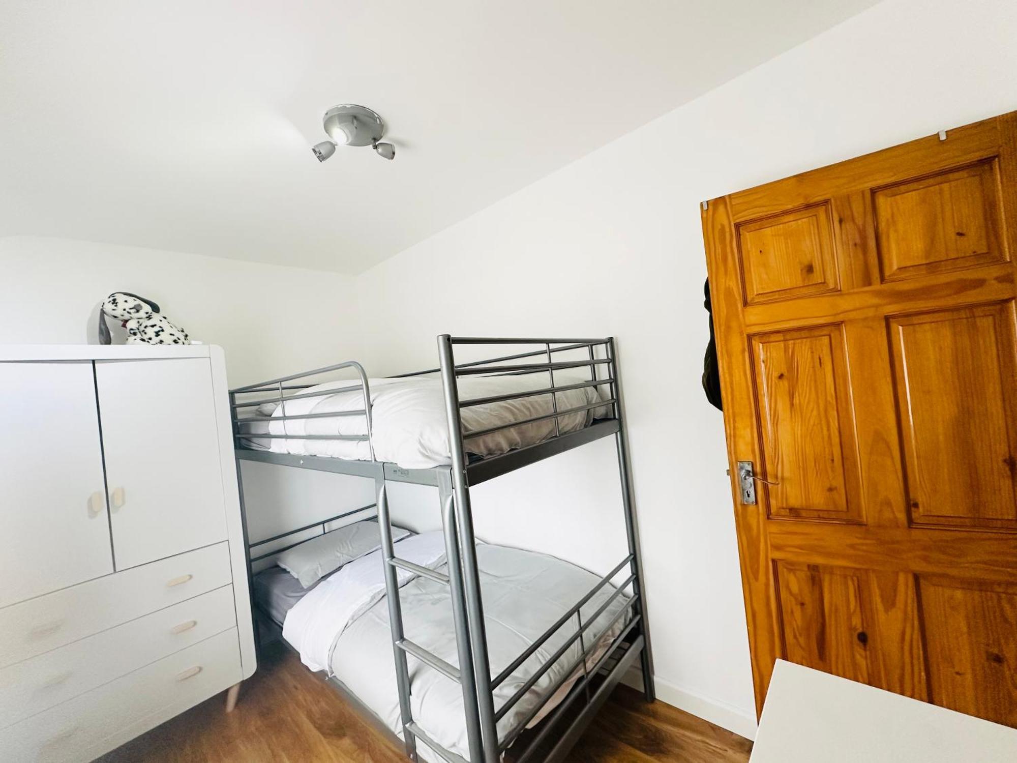 Beautiful Home In London With Easy Access To Central London Sutton  Luaran gambar