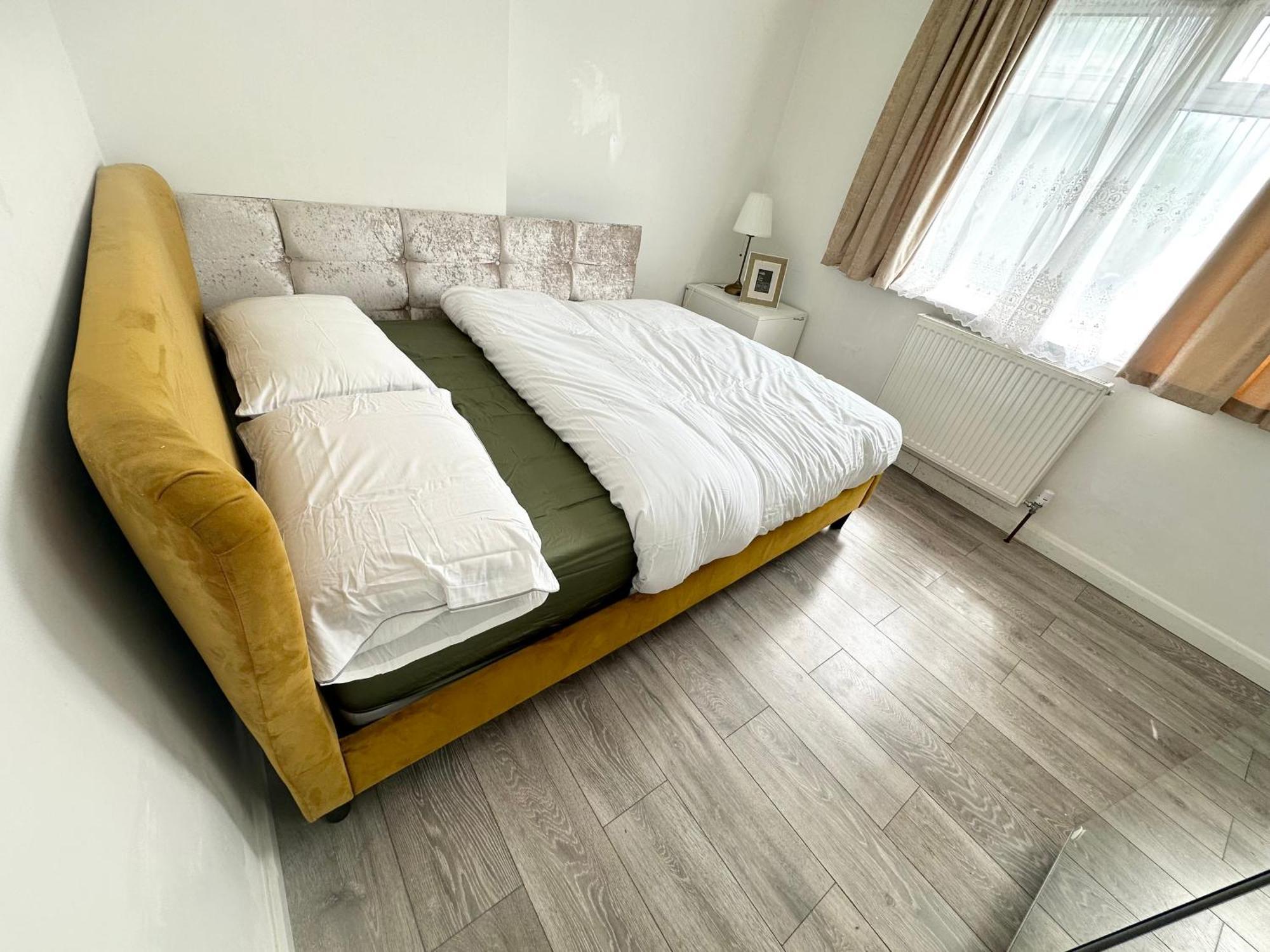 Beautiful Home In London With Easy Access To Central London Sutton  Luaran gambar