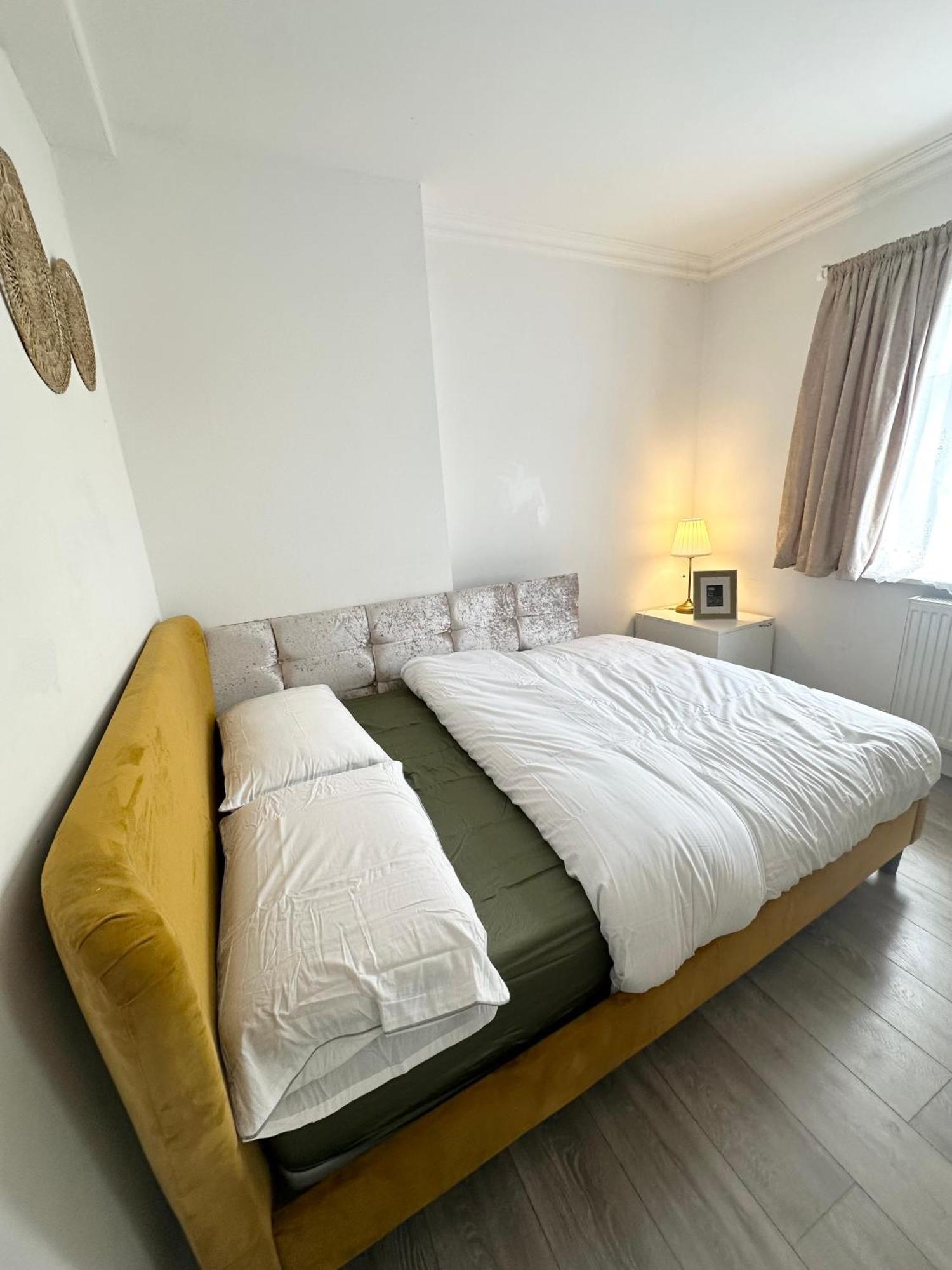Beautiful Home In London With Easy Access To Central London Sutton  Luaran gambar