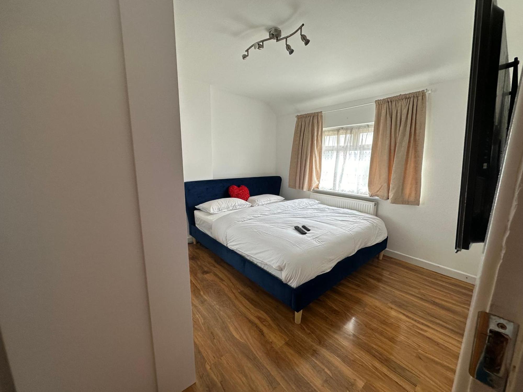 Beautiful Home In London With Easy Access To Central London Sutton  Luaran gambar