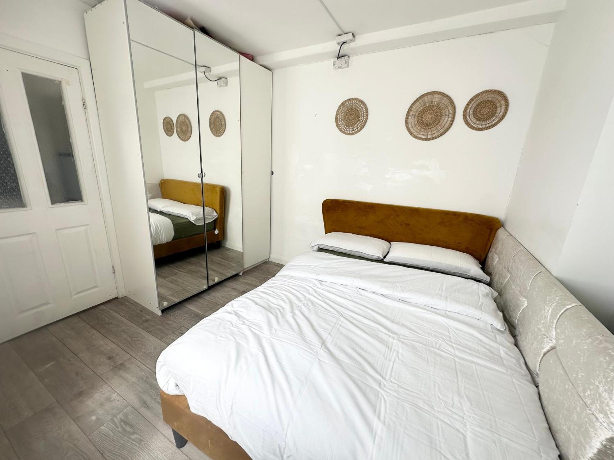 Beautiful Home In London With Easy Access To Central London Sutton  Luaran gambar