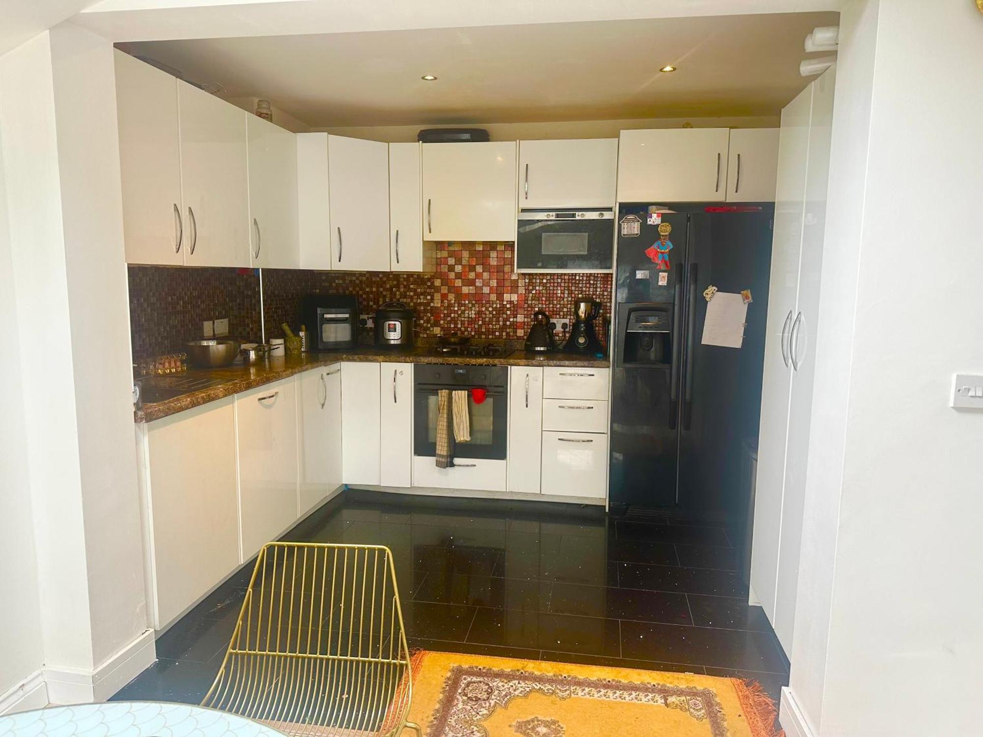 Beautiful Home In London With Easy Access To Central London Sutton  Luaran gambar