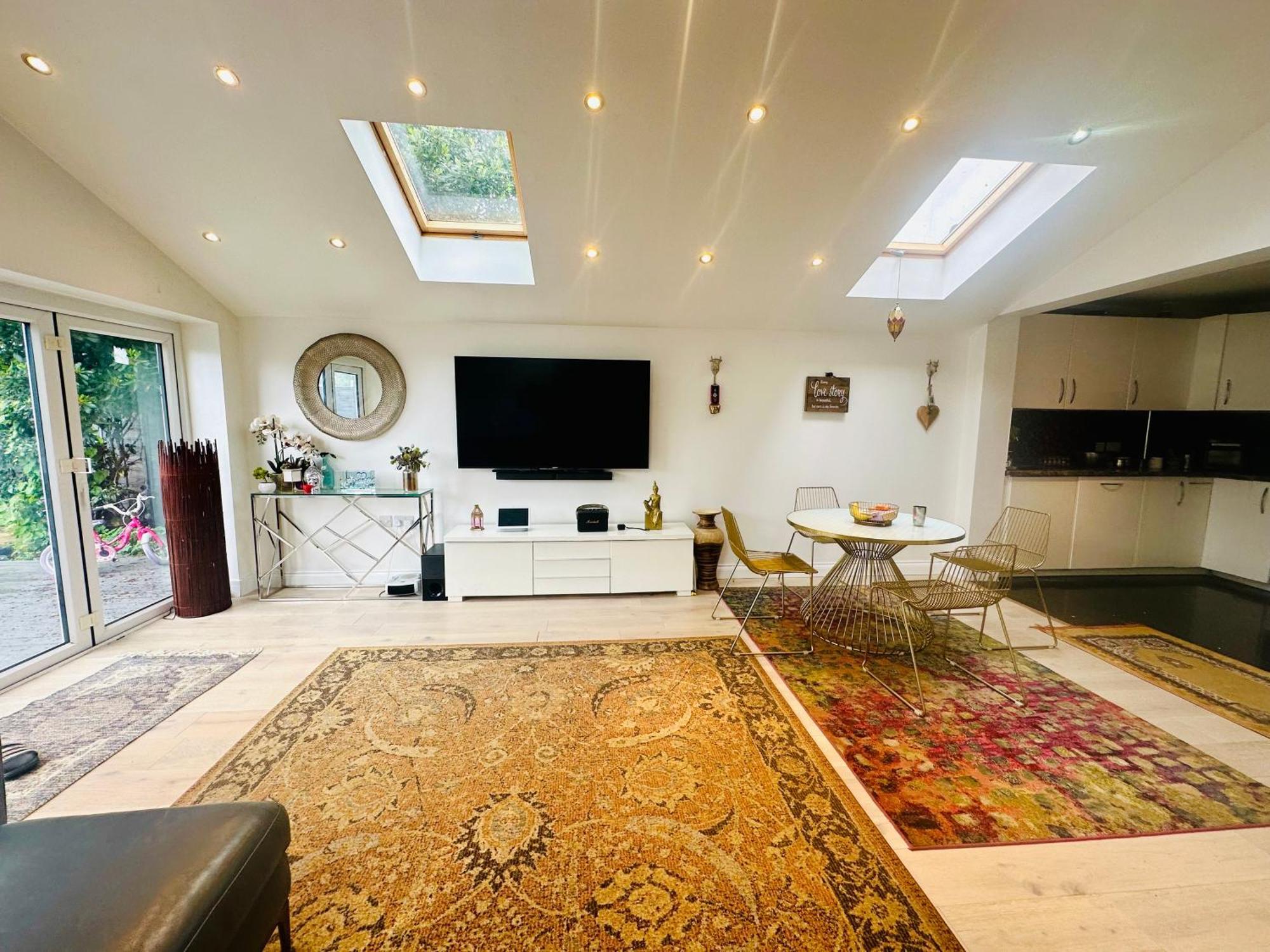 Beautiful Home In London With Easy Access To Central London Sutton  Luaran gambar